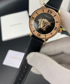 ساعت ورساچه زنانه‌ چرمی Versace